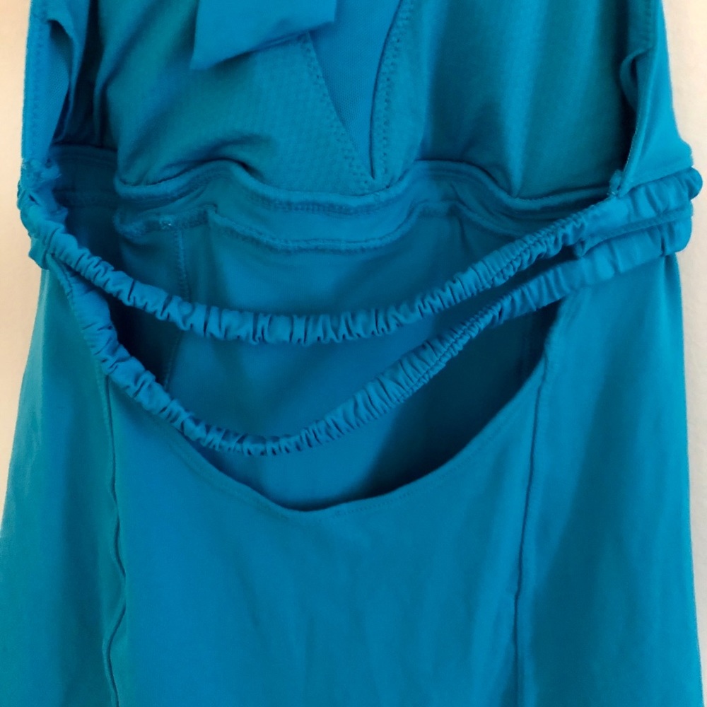 Lululemon Teal Halter Top. Size 6 - Picture 6 of 6